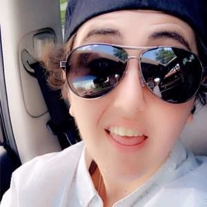 Meet your Posher, Jamie